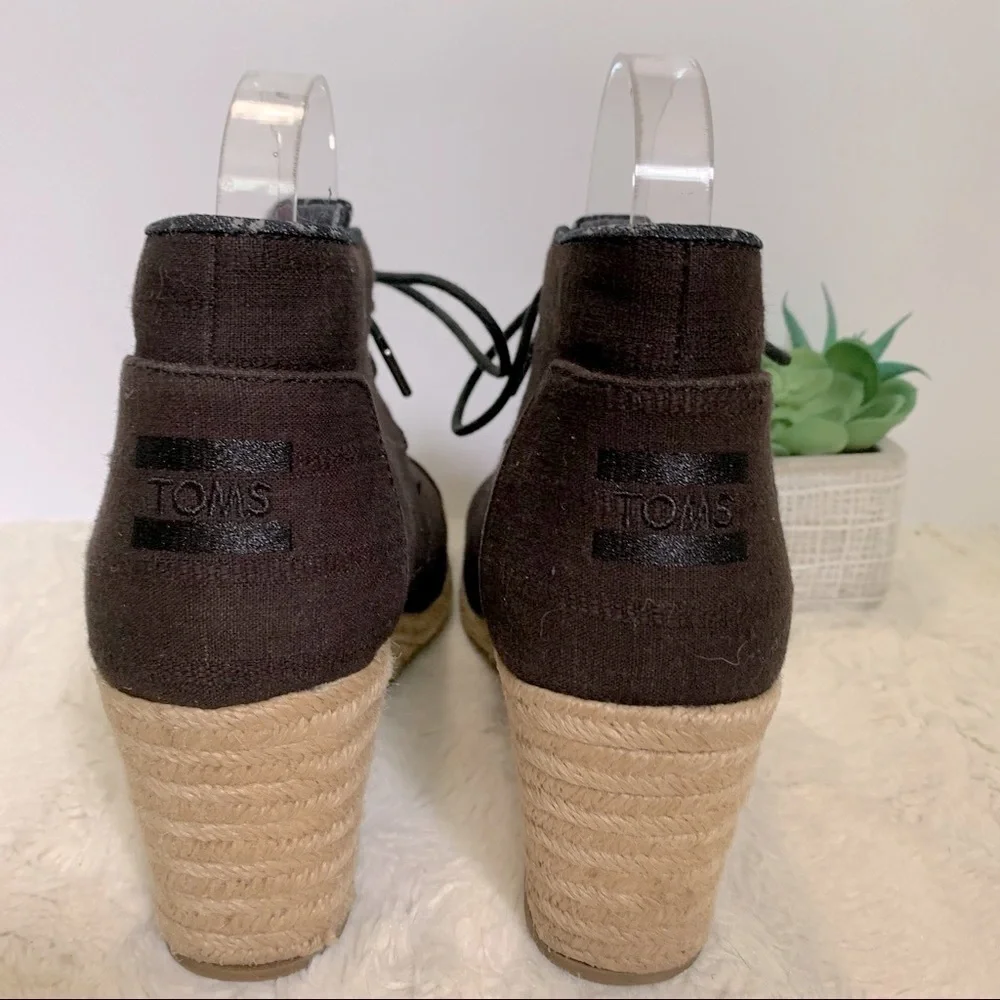 Toms espadrille wedge black lace up booties